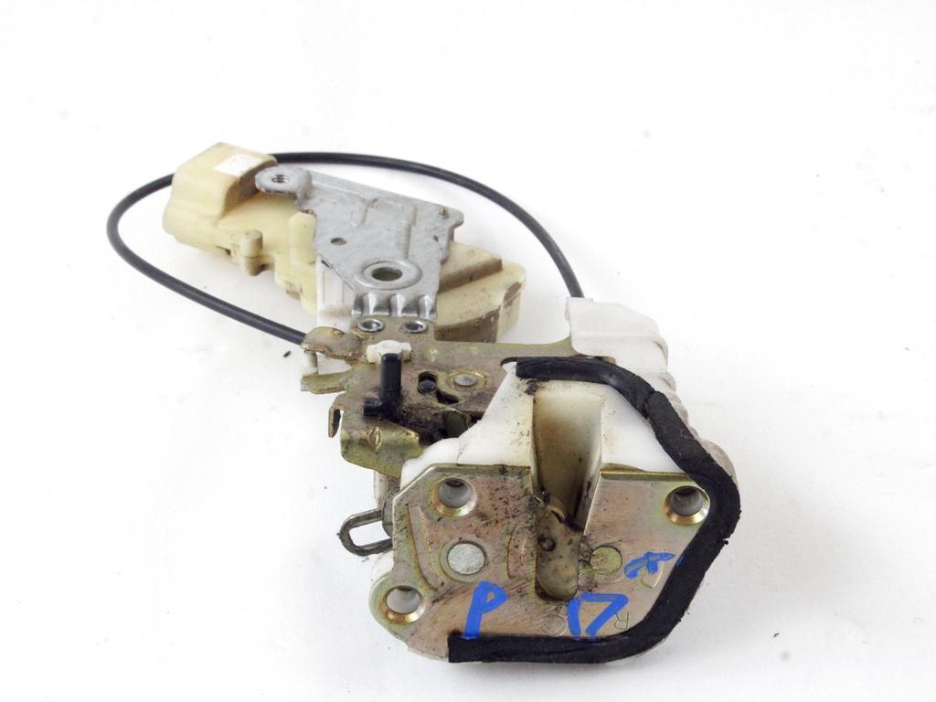 CENTRALNO ZAKLEPANJE ZADNJIH DESNIH VRAT OEM N. 6933052170 ORIGINAL REZERVNI DEL TOYOTA YARIS VERSO XP20 (1999 - 2005)DIESEL LETNIK 2004