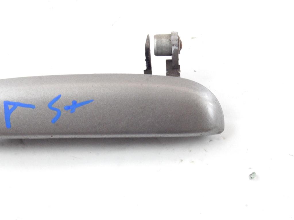 ZUNANJA KLJUKA SPREDNJA LEVA VRATA OEM N. 6922052040B2 ORIGINAL REZERVNI DEL TOYOTA YARIS VERSO XP20 (1999 - 2005)DIESEL LETNIK 2004