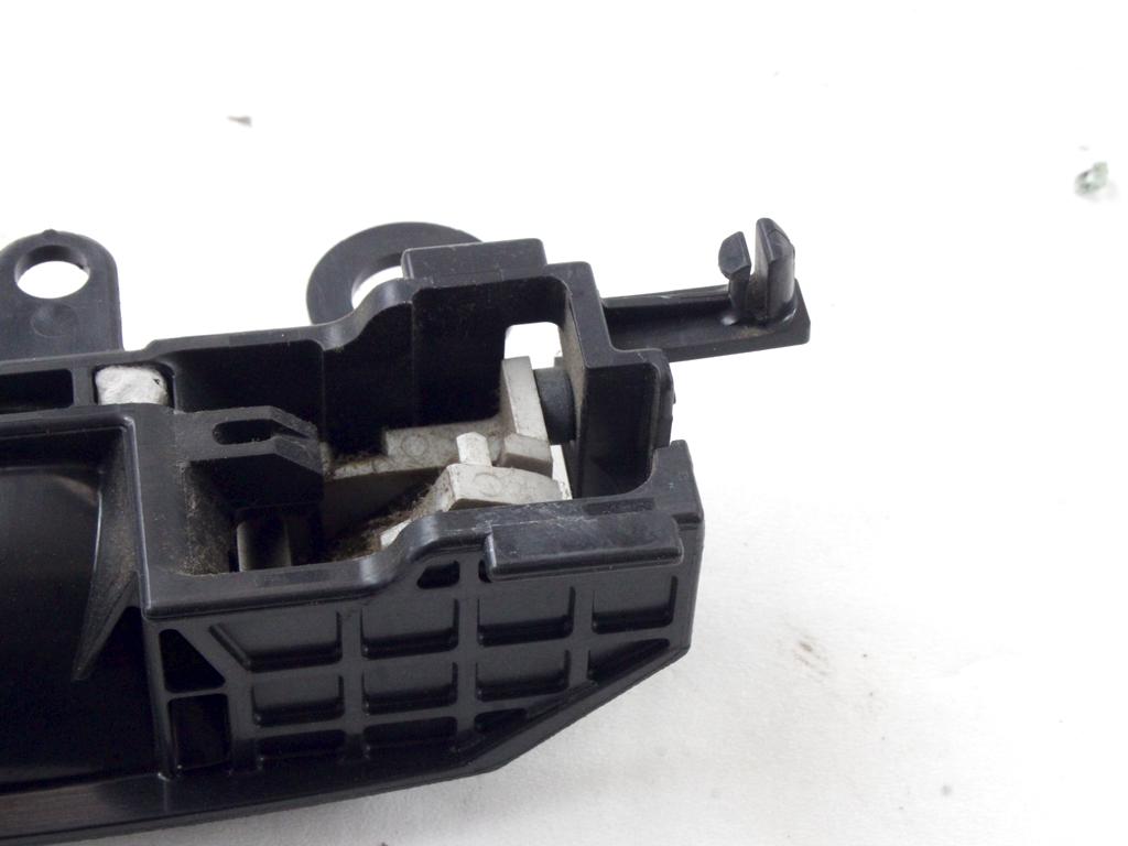 NOTRANJA KLJUKA  OEM N. 6920652010B3 ORIGINAL REZERVNI DEL TOYOTA YARIS VERSO XP20 (1999 - 2005)DIESEL LETNIK 2004