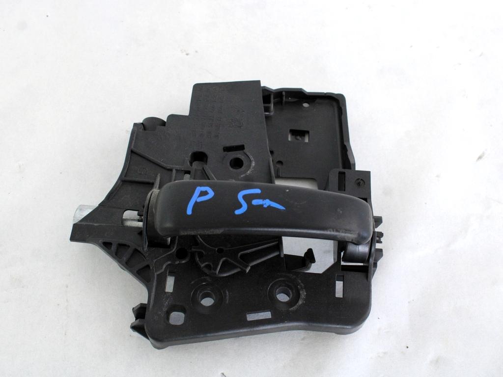 NOTRANJA KLJUKA  OEM N. 9682100777 ORIGINAL REZERVNI DEL CITROEN BERLINGO MK2 (2008 -2018) DIESEL LETNIK 2016