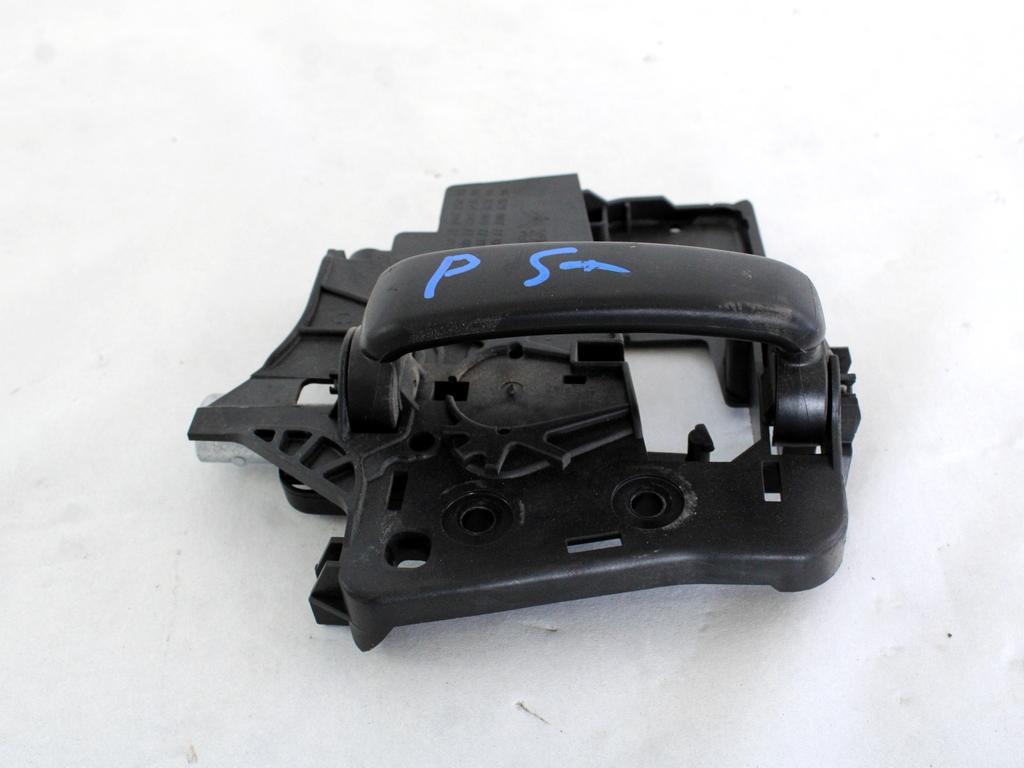 NOTRANJA KLJUKA  OEM N. 9682100777 ORIGINAL REZERVNI DEL CITROEN BERLINGO MK2 (2008 -2018) DIESEL LETNIK 2016