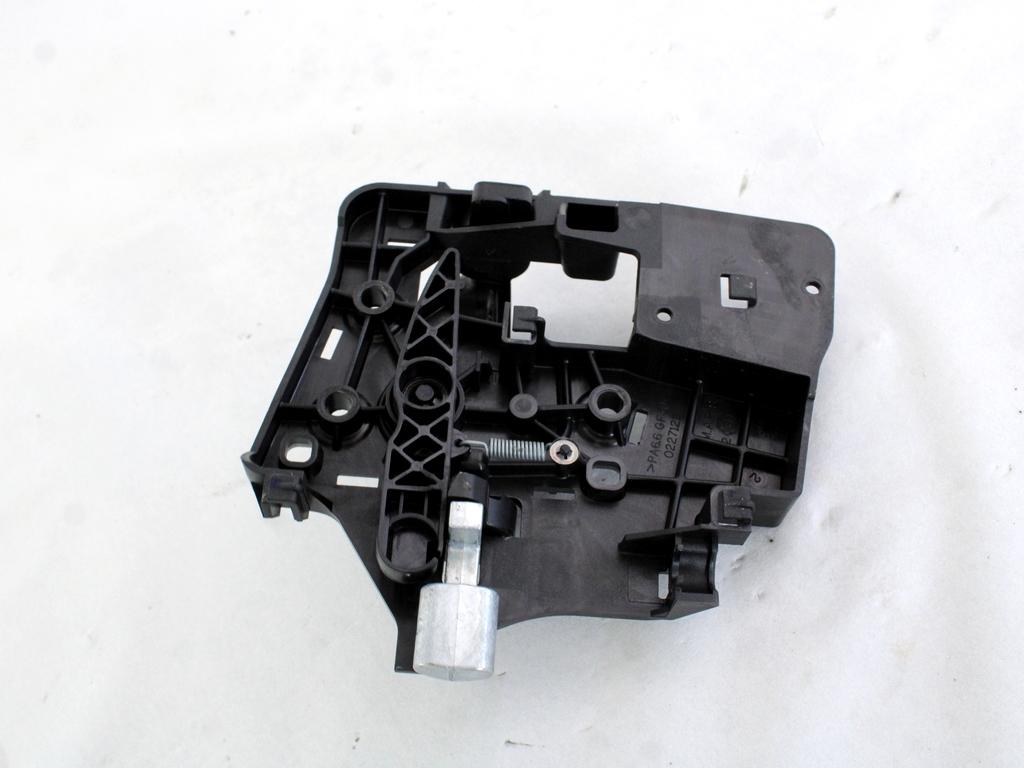 NOTRANJA KLJUKA  OEM N. 9682100777 ORIGINAL REZERVNI DEL CITROEN BERLINGO MK2 (2008 -2018) DIESEL LETNIK 2016