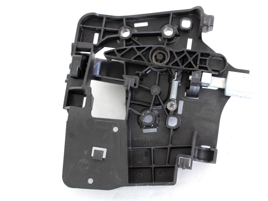 NOTRANJA KLJUKA  OEM N. 9682100677 ORIGINAL REZERVNI DEL CITROEN BERLINGO MK2 (2008 -2018) DIESEL LETNIK 2016