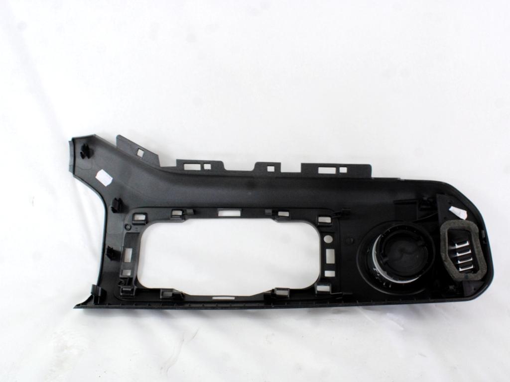 MONTA?NI DELI /  ARMATURNE PLOSCE SPODNJI OEM N. 9681843277 ORIGINAL REZERVNI DEL CITROEN BERLINGO MK2 (2008 -2018) DIESEL LETNIK 2016