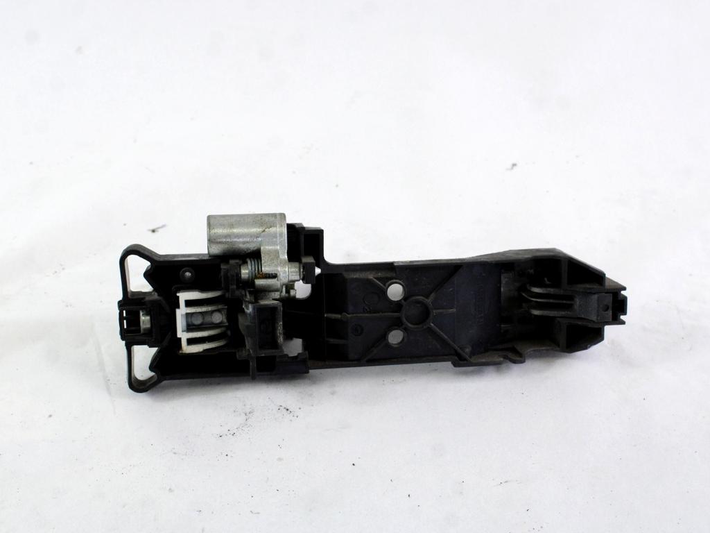 ZUNANJA KLJUKA ZADNJA LEVA VRATA OEM N. 80640AX62C ORIGINAL REZERVNI DEL NISSAN NOTE E11 MK1 (2005 - 2013)BENZINA LETNIK 2007