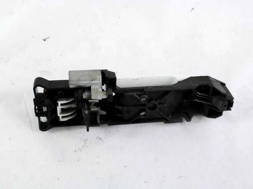 ZUNANJA KLJUKA ZADNJA LEVA VRATA OEM N. 80640AX62C ORIGINAL REZERVNI DEL NISSAN NOTE E11 MK1 (2005 - 2013)BENZINA LETNIK 2007