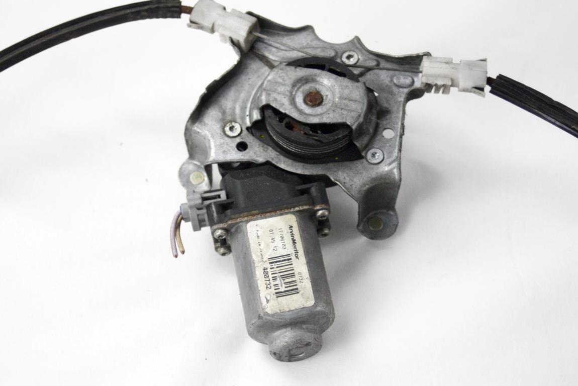 MEHANIZEM DVIGA SPREDNJIH STEKEL  OEM N. 9040 SISTEMA ALZACRISTALLO PORTA ANTERIORE ELETTRI ORIGINAL REZERVNI DEL RENAULT CLIO BB CB MK2 R / CLIO STORIA (05/2001 - 2012) BENZINA LETNIK 2002