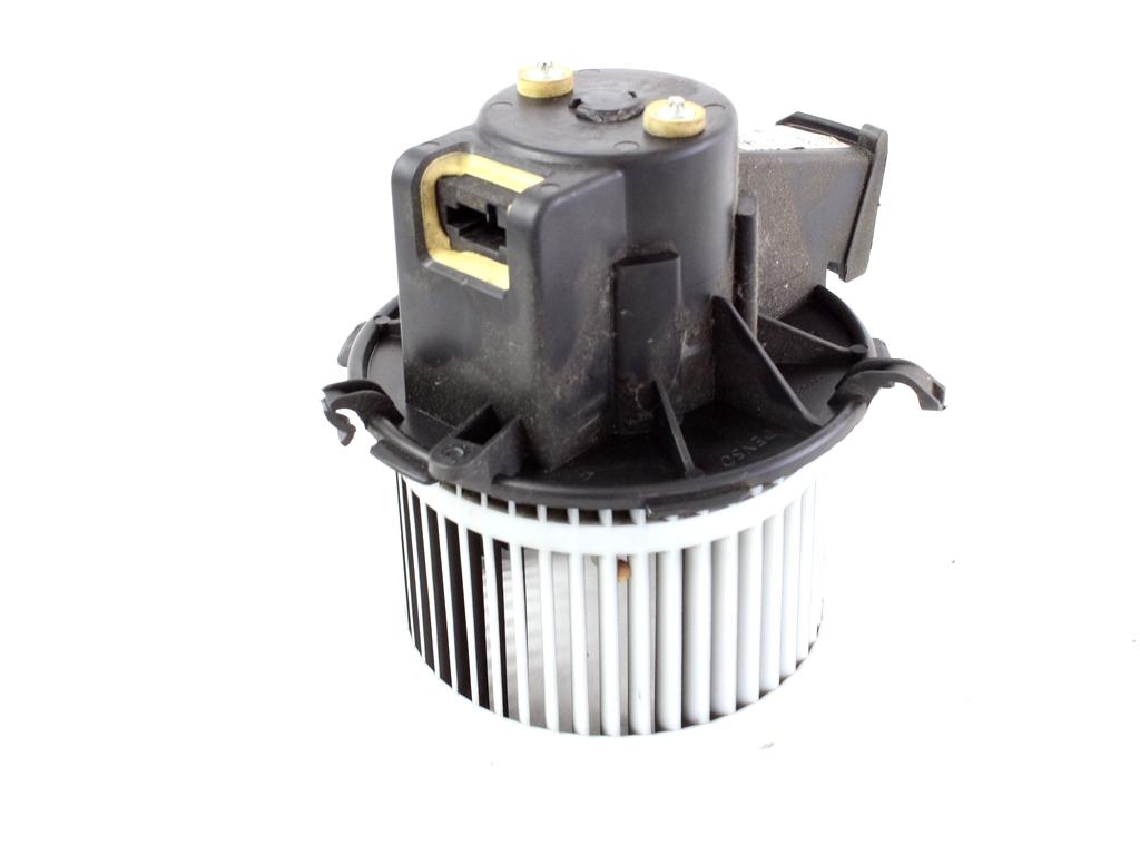 VENTILATOR  KABINE  OEM N. 77364885 ORIGINAL REZERVNI DEL FIAT 500 CINQUECENTO 312 MK3 (2007 - 2015) BENZINA LETNIK 2010