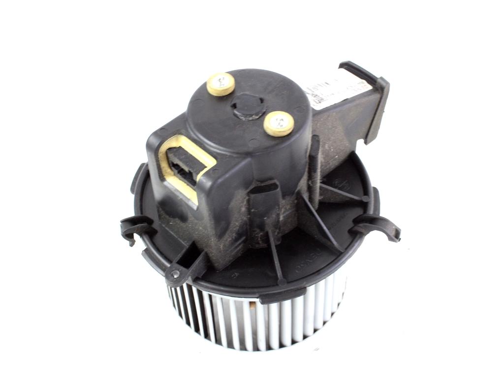 VENTILATOR  KABINE  OEM N. 77364885 ORIGINAL REZERVNI DEL FIAT 500 CINQUECENTO 312 MK3 (2007 - 2015) BENZINA LETNIK 2010