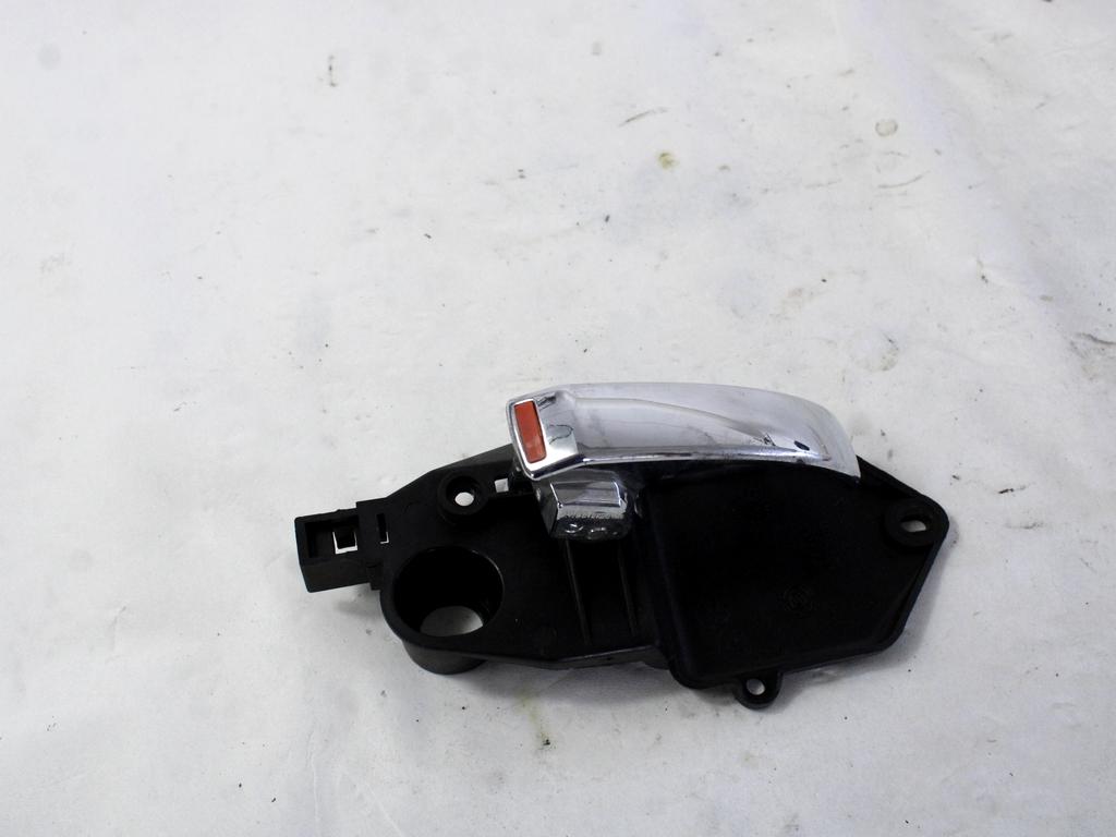 NOTRANJA KLJUKA  OEM N. 71749972 ORIGINAL REZERVNI DEL FIAT 500 CINQUECENTO 312 MK3 (2007 - 2015) BENZINA LETNIK 2010