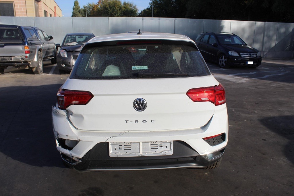 VOLKSWAGEN TROC 1.6 D 85KW 6M 5P (2020) RICAMBI IN MAGAZZINO