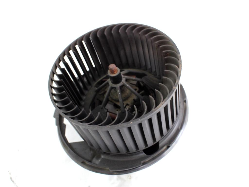 VENTILATOR  KABINE  OEM N. 1K1820015F ORIGINAL REZERVNI DEL VOLKSWAGEN TOURAN 1T2 MK1 R1 (2006 - 2010)DIESEL LETNIK 2007