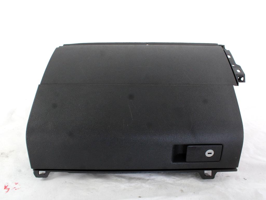 PREDAL ZA DOKUMENTE OEM N. 1T1857097B ORIGINAL REZERVNI DEL VOLKSWAGEN TOURAN 1T2 MK1 R1 (2006 - 2010)DIESEL LETNIK 2007