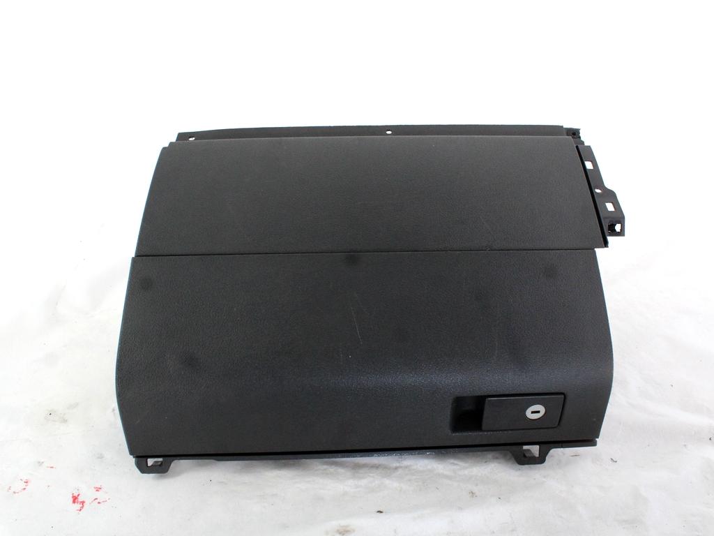 PREDAL ZA DOKUMENTE OEM N. 1T1857097B ORIGINAL REZERVNI DEL VOLKSWAGEN TOURAN 1T2 MK1 R1 (2006 - 2010)DIESEL LETNIK 2007