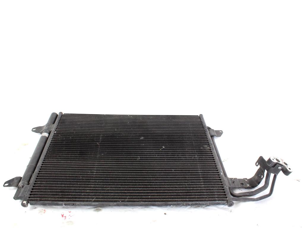 HLADILNIK KLIME OEM N. 1T0820411E ORIGINAL REZERVNI DEL VOLKSWAGEN TOURAN 1T2 MK1 R1 (2006 - 2010)DIESEL LETNIK 2007