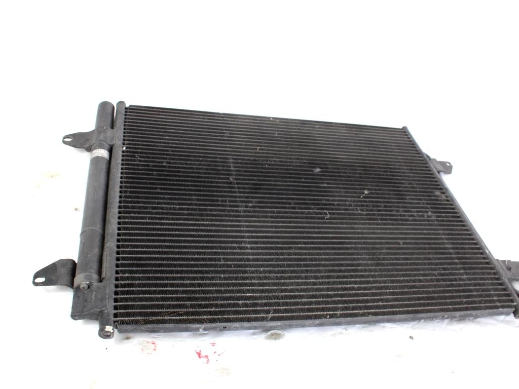 HLADILNIK KLIME OEM N. 1T0820411E ORIGINAL REZERVNI DEL VOLKSWAGEN TOURAN 1T2 MK1 R1 (2006 - 2010)DIESEL LETNIK 2007