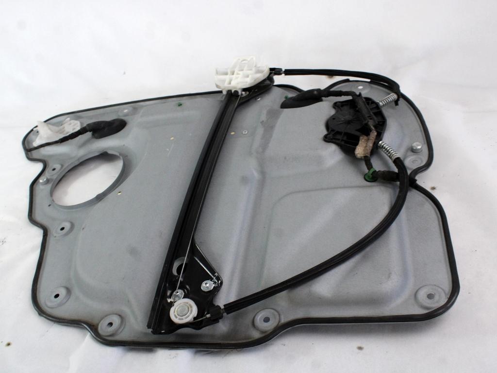 ROCNI SISTEM ZA DVIGOVANJE ZADNJEGA STEKLA  OEM N. 1T0839462N ORIGINAL REZERVNI DEL VOLKSWAGEN TOURAN 1T2 MK1 R1 (2006 - 2010)DIESEL LETNIK 2007