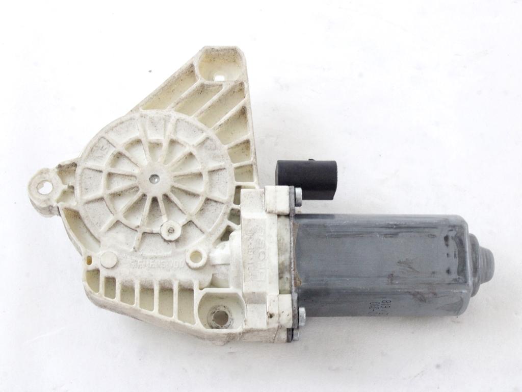 DVIZNI MEHANIZEM SPREDNIH STEKEL  OEM N. 18260 MOTORINO ALZACRISTALLO PORTA ANTERIORE ORIGINAL REZERVNI DEL MERCEDES CLASSE A W169 5P C169 3P (2004 - 04/2008) BENZINA LETNIK 2004