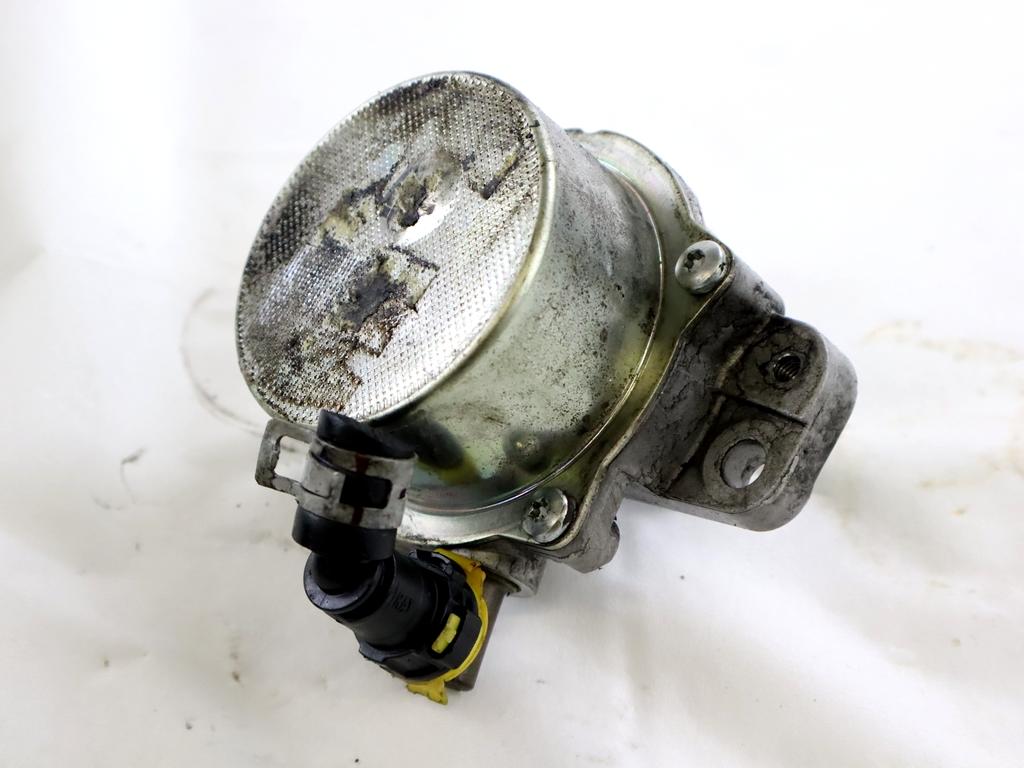 VAKUUM CRPALKA OEM N. 73501167 ORIGINAL REZERVNI DEL SUZUKI SPLASH EX (03-2008/05-2012)DIESEL LETNIK 2009