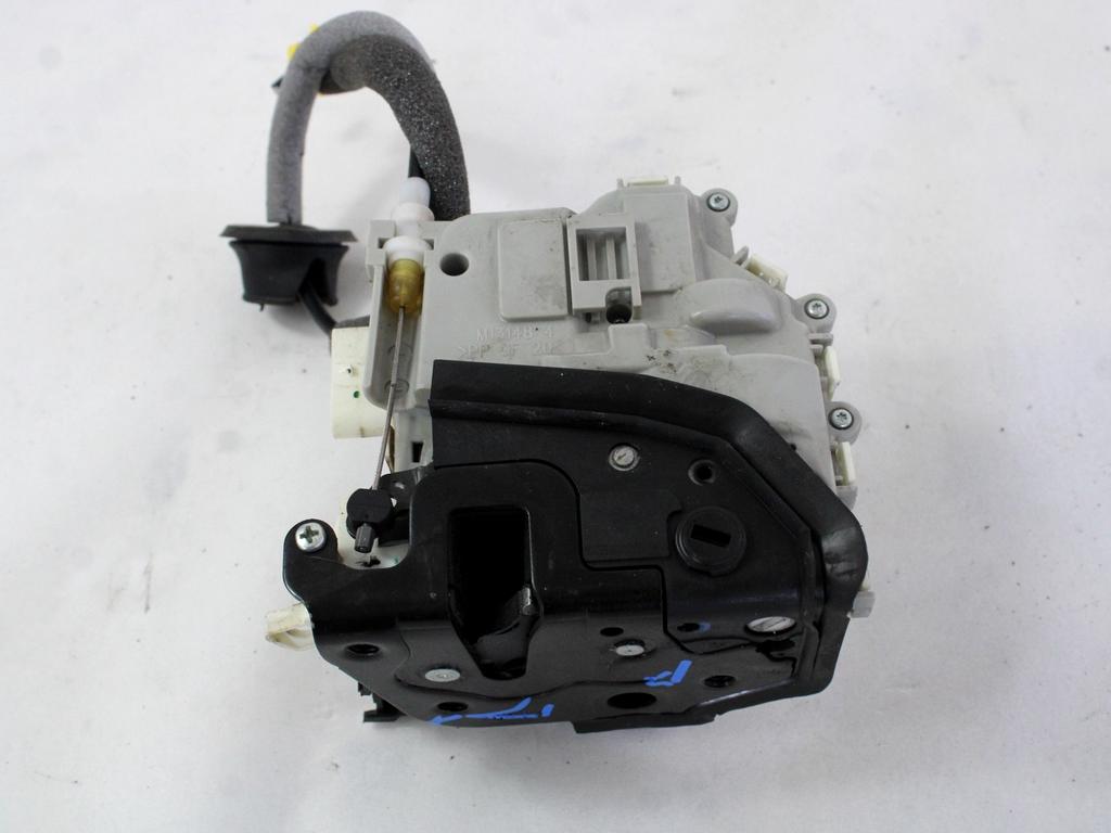 CENTRALNO ZAKLEPANJE ZADNJIH DESNIH VRAT OEM N. 8X0839016E ORIGINAL REZERVNI DEL AUDI A4 B9 BER/SW/ALLROAD (2015 - 2019)DIESEL LETNIK 2016