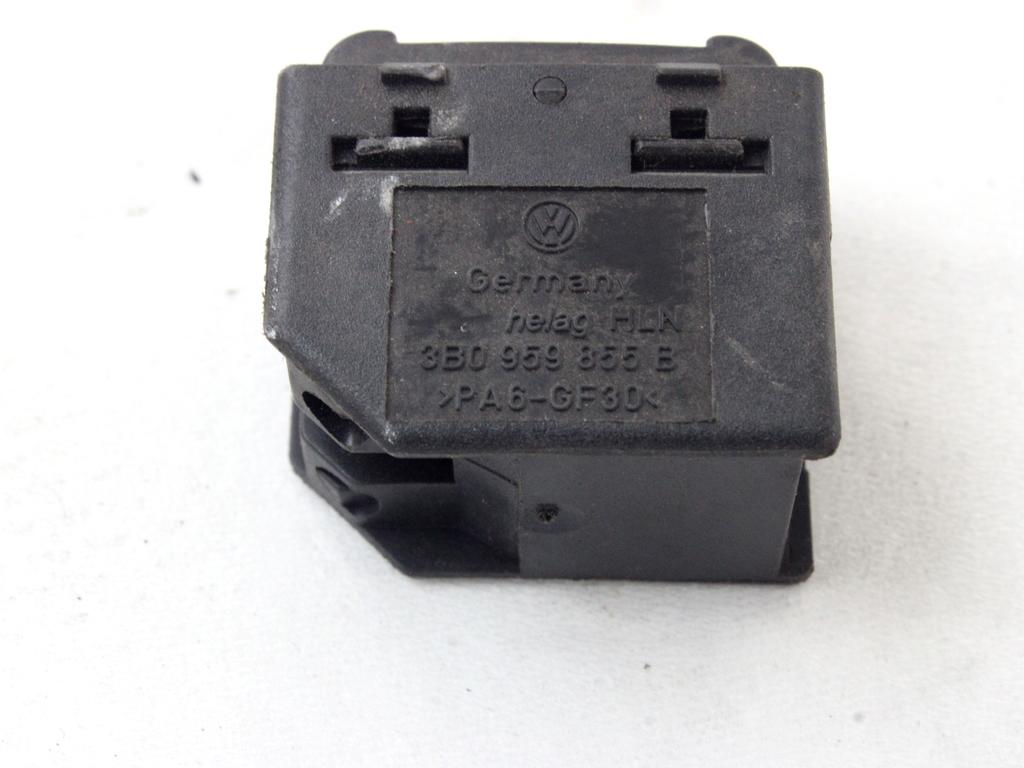 ZADNJE STIKALO OEM N. 3B0959855B ORIGINAL REZERVNI DEL VOLKSWAGEN PASSAT B5 3B2 3B5 BER/SW (08/1996 - 11/2000)DIESEL LETNIK 1998