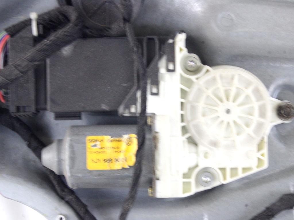 MEHANIZEM DVIGA SPREDNJIH STEKEL  OEM N. 8799 SISTEMA ALZACRISTALLO PORTA ANTERIORE ELETTRI ORIGINAL REZERVNI DEL VOLKSWAGEN GOLF IV 1J1 1E7 1J5 MK4 BER/SW (1998 - 2004) BENZINA LETNIK 1999