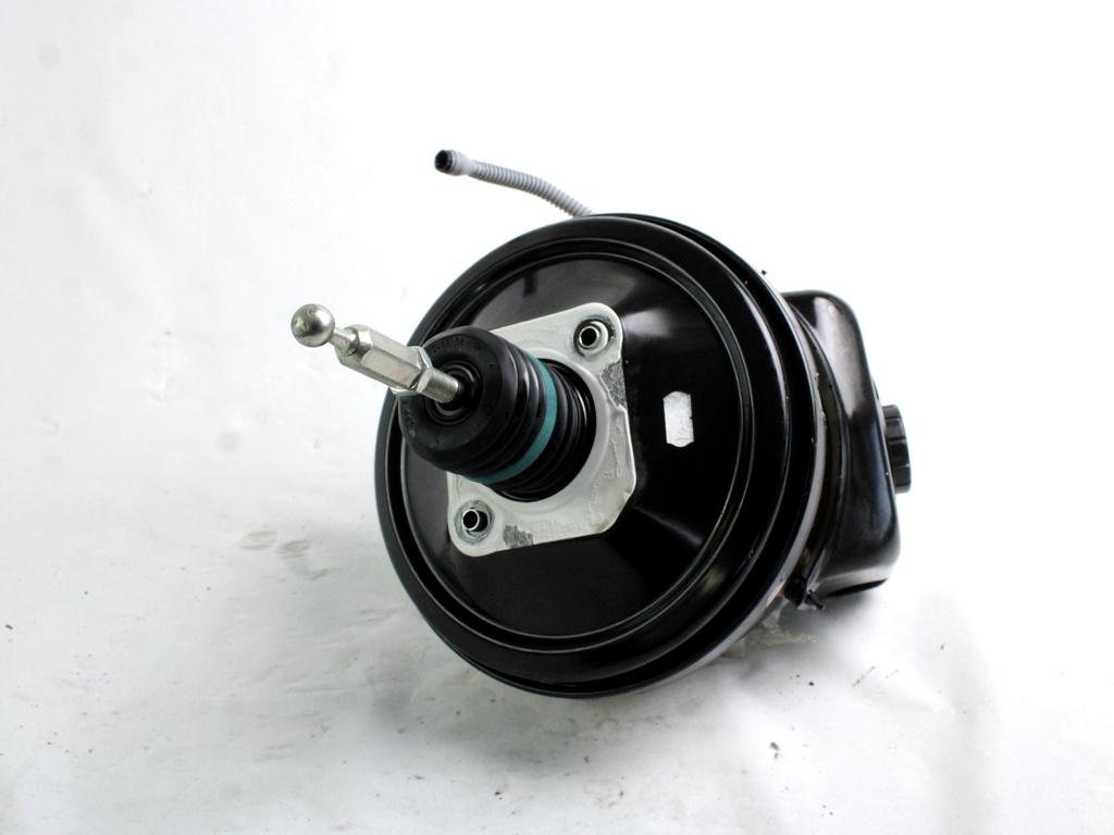 SERVO OJACEVALNIK ZAVOR S PUMPO OEM N. 8W0612103B ORIGINAL REZERVNI DEL AUDI A4 B9 BER/SW/ALLROAD (2015 - 2019)DIESEL LETNIK 2016