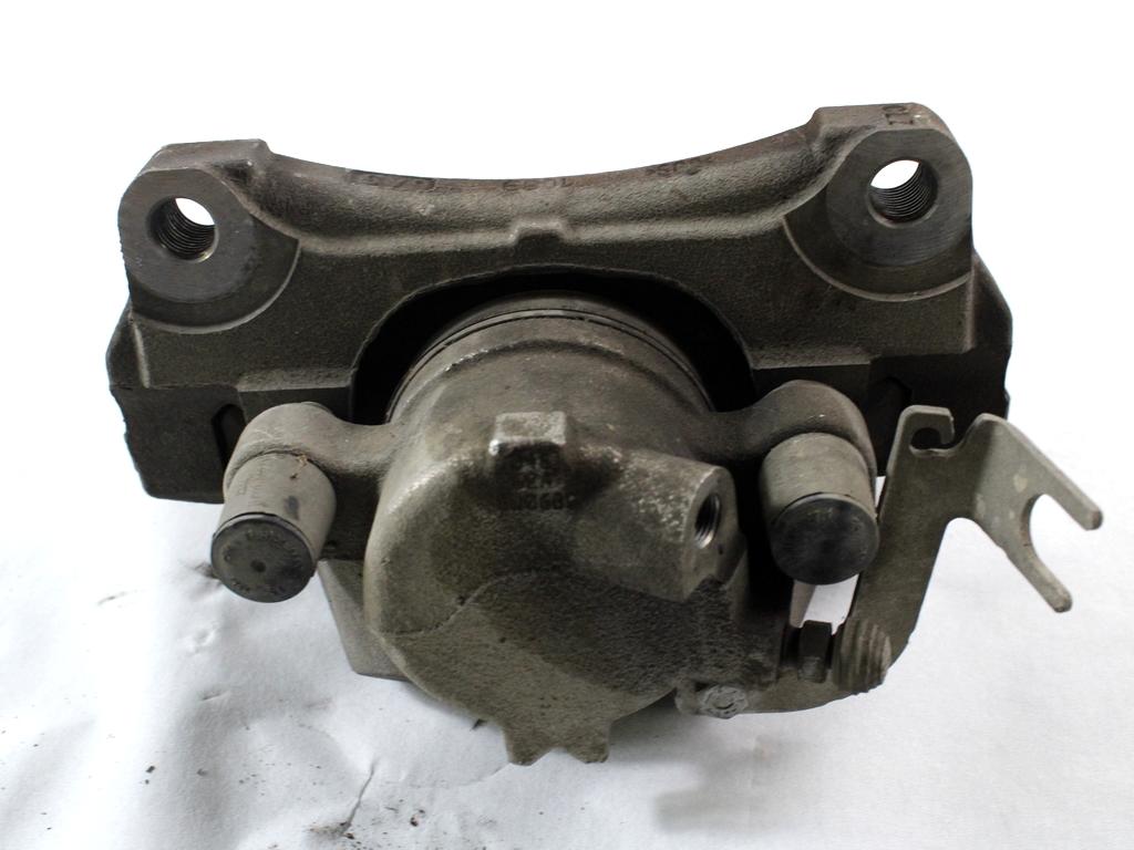 SPREDNJE DESNE ZAVORNE CELJUSTI  OEM N. 8W0615124 ORIGINAL REZERVNI DEL AUDI A4 B9 BER/SW/ALLROAD (2015 - 2019)DIESEL LETNIK 2016