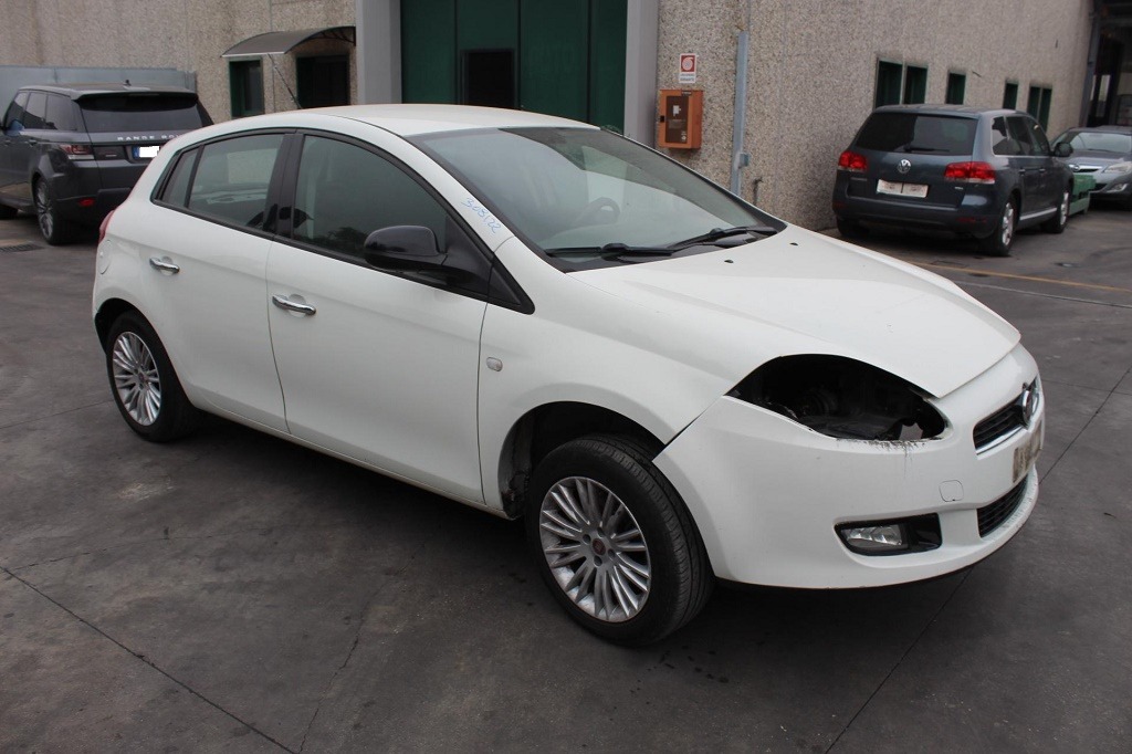 FIAT BRAVO 1.6 D 88KW 6M 5P (2013) RICAMBI IN MAGAZZINO