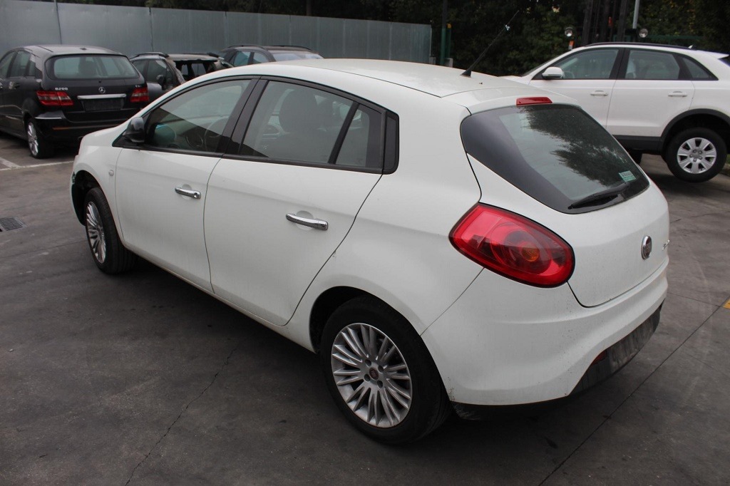 FIAT BRAVO 1.6 D 88KW 6M 5P (2013) RICAMBI IN MAGAZZINO