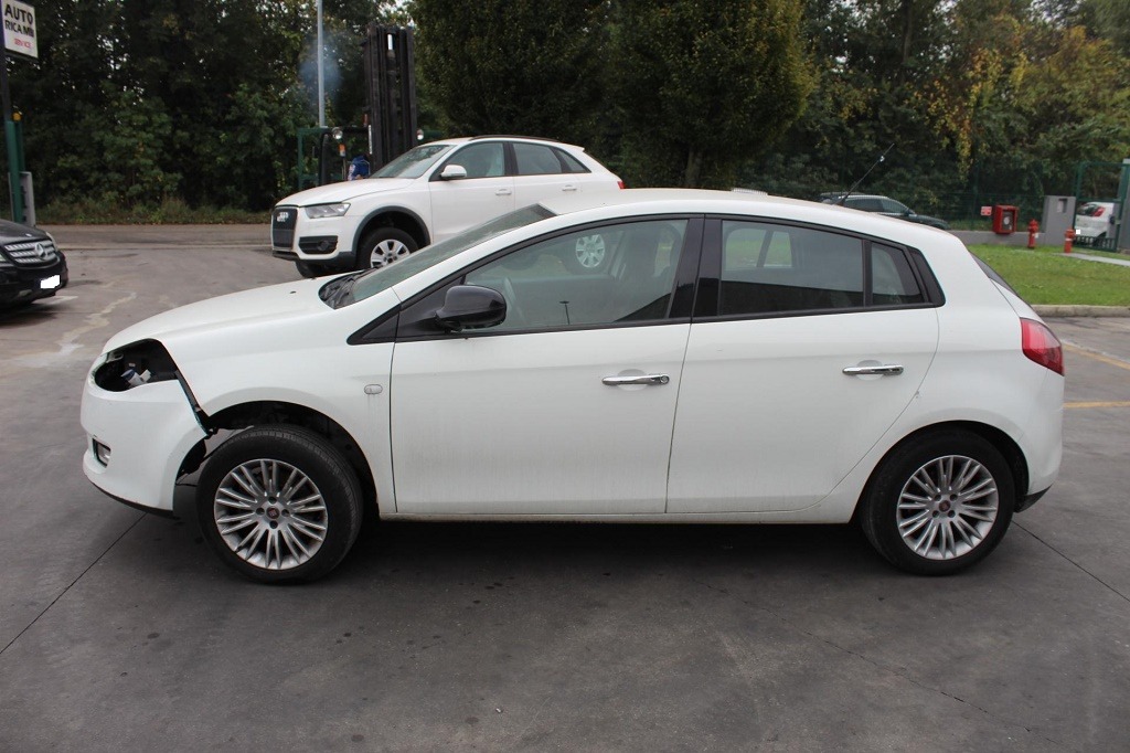 FIAT BRAVO 1.6 D 88KW 6M 5P (2013) RICAMBI IN MAGAZZINO