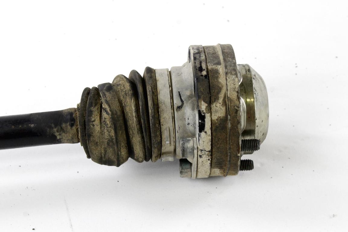 LEVA SPREDNJA POGONSKA GRED  OEM N. 3C0407451FX ORIGINAL REZERVNI DEL VOLKSWAGEN GOLF V 1K1 1K5 MK5 BER/SW (02/2004-11/2008) DIESEL LETNIK 2004