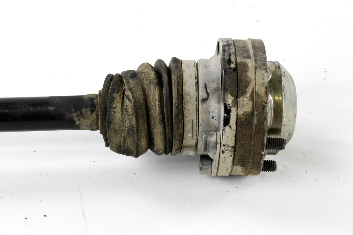 LEVA SPREDNJA POGONSKA GRED  OEM N. 3C0407451FX ORIGINAL REZERVNI DEL VOLKSWAGEN GOLF V 1K1 1K5 MK5 BER/SW (02/2004-11/2008) DIESEL LETNIK 2004