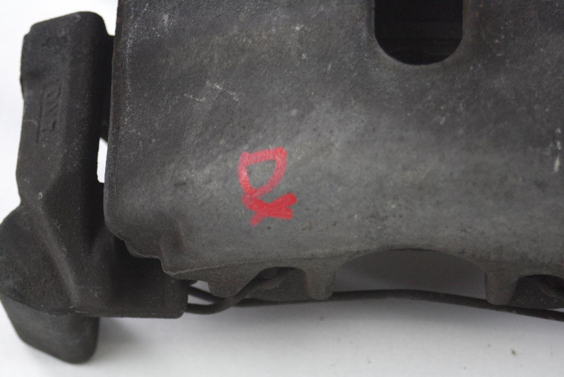 SPREDNJE DESNE ZAVORNE CELJUSTI  OEM N. 1K0615124E ORIGINAL REZERVNI DEL VOLKSWAGEN GOLF V 1K1 1K5 MK5 BER/SW (02/2004-11/2008) DIESEL LETNIK 2004