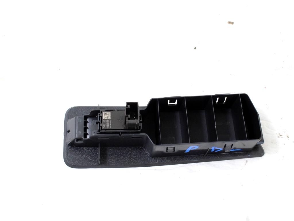 ZADNJE STIKALO OEM N. 5G0959855L ORIGINAL REZERVNI DEL VOLKSWAGEN T-ROC A11 (DAL 2017)  DIESEL LETNIK 2020