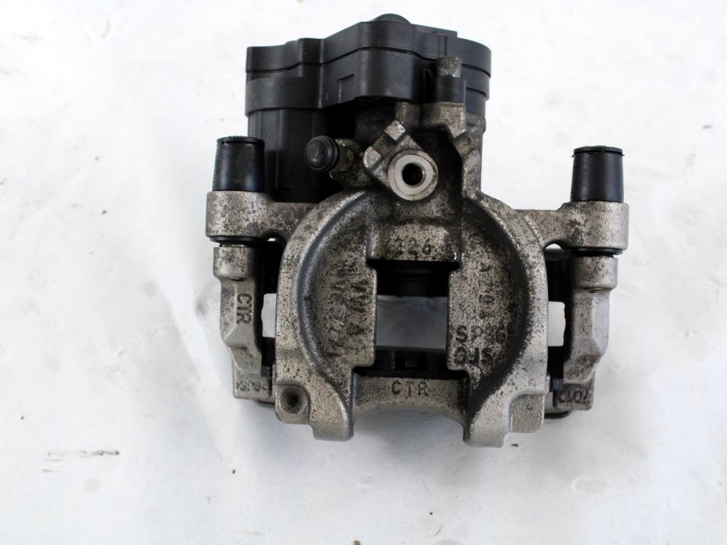 ZADNJE DESNE ZAVORNE CELJUSTI  OEM N. 8V0615424D ORIGINAL REZERVNI DEL VOLKSWAGEN T-ROC A11 (DAL 2017)  DIESEL LETNIK 2020