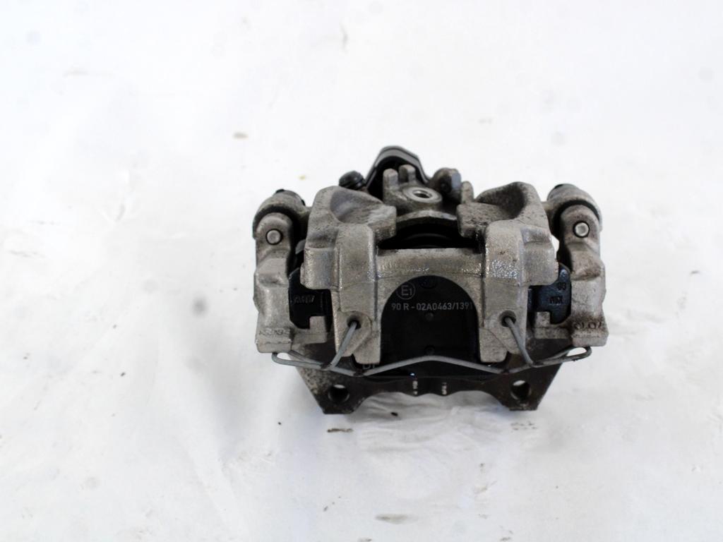 ZADNJE DESNE ZAVORNE CELJUSTI  OEM N. 8V0615424D ORIGINAL REZERVNI DEL VOLKSWAGEN T-ROC A11 (DAL 2017)  DIESEL LETNIK 2020