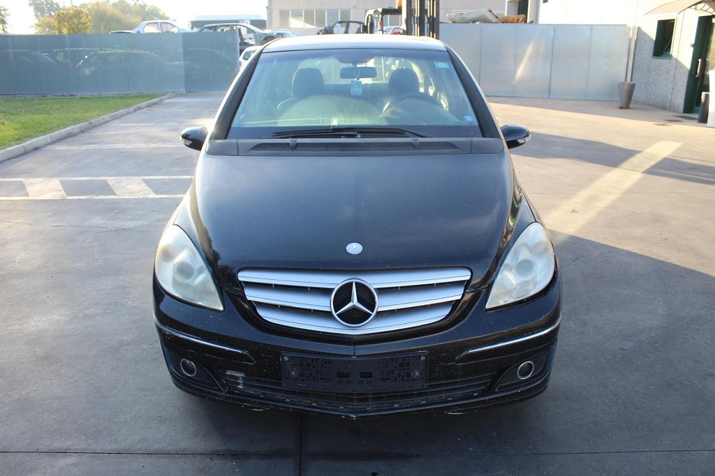 MERCEDES CLASSE B 200 W245 2.0 D 103KW 6M 5P (2008) RICAMBI IN MAGAZZINO