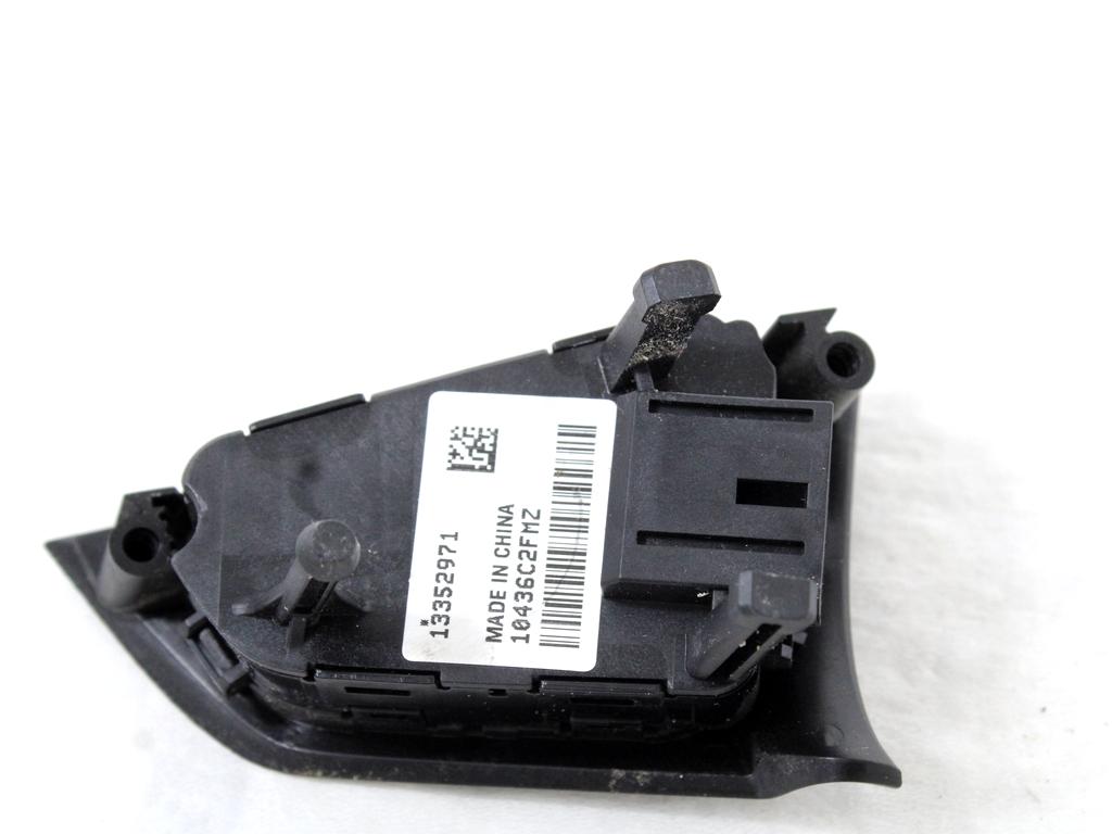 MULTIFUNKCIJSKI VOLAN OEM N. 13352971 ORIGINAL REZERVNI DEL OPEL MERIVA B S10 (2010 -2017)DIESEL LETNIK 2016