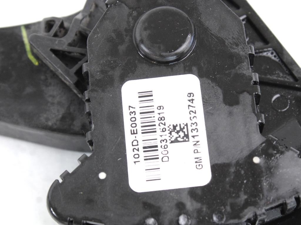 PEDALI OEM N. 13352749 ORIGINAL REZERVNI DEL OPEL MERIVA B S10 (2010 -2017)DIESEL LETNIK 2016