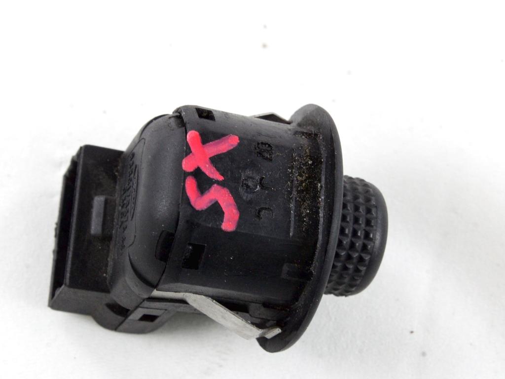 ZADNJE STIKALO OEM N. 93B017B676BB ORIGINAL REZERVNI DEL FORD FIESTA JH JD MK5 R (2005 - 2008) DIESEL LETNIK 2007