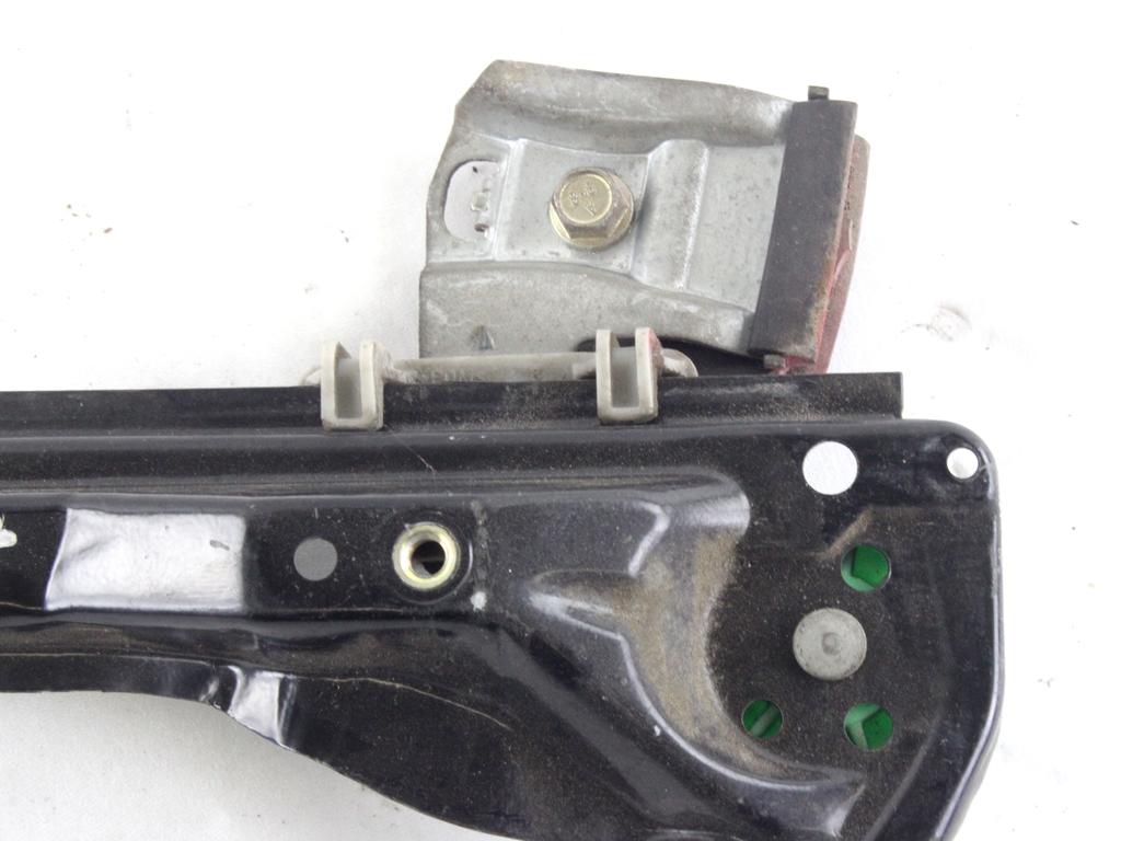 MEHANIZEM DVIGA SPREDNJIH STEKEL  OEM N. 15810 SISTEMA ALZACRISTALLO PORTA ANTERIORE ELETTR ORIGINAL REZERVNI DEL FORD FOCUS DAW DBW DNW MK1 BER/SW (1998-2001)DIESEL LETNIK 2001