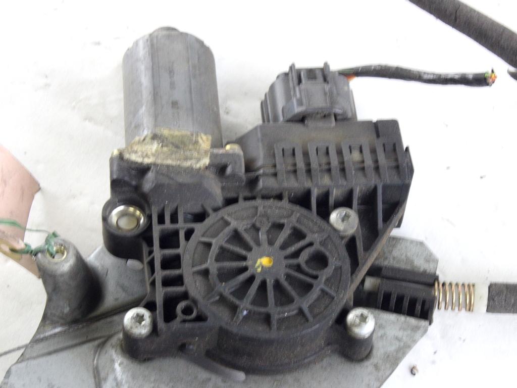 MEHANIZEM DVIGA SPREDNJIH STEKEL  OEM N. 15810 SISTEMA ALZACRISTALLO PORTA ANTERIORE ELETTR ORIGINAL REZERVNI DEL FORD FOCUS DAW DBW DNW MK1 BER/SW (1998-2001)DIESEL LETNIK 2001