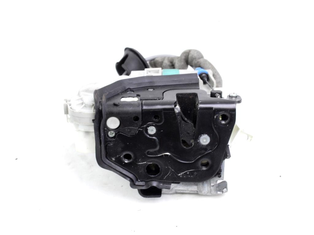 CENTRALNO ZAKLEPANJE PREDNIH LEVIH VRAT OEM N. 8X1837015C ORIGINAL REZERVNI DEL AUDI A3 MK3R 8V 8V1 8VK 8VS 8VM 8V7 8VE 3P/5P/CABRIO (2016 -2020)DIESEL LETNIK 2018