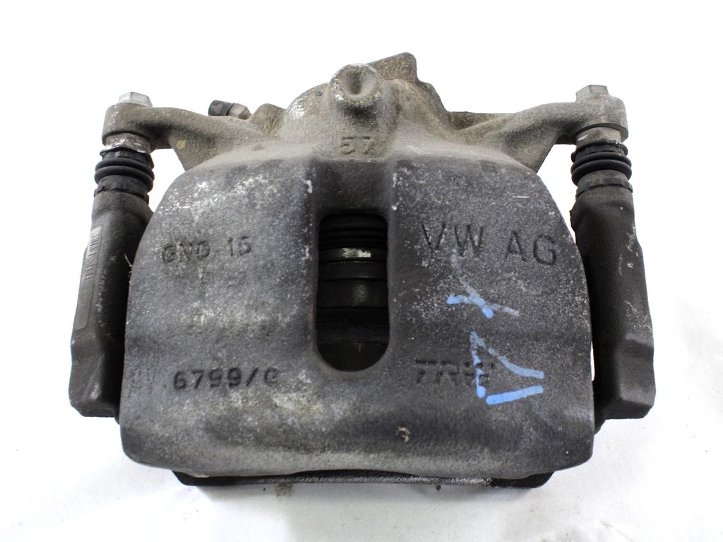 SPREDNJE DESNE ZAVORNE CELJUSTI  OEM N. 8V0615124 ORIGINAL REZERVNI DEL AUDI A3 MK3R 8V 8V1 8VK 8VS 8VM 8V7 8VE 3P/5P/CABRIO (2016 -2020)DIESEL LETNIK 2018