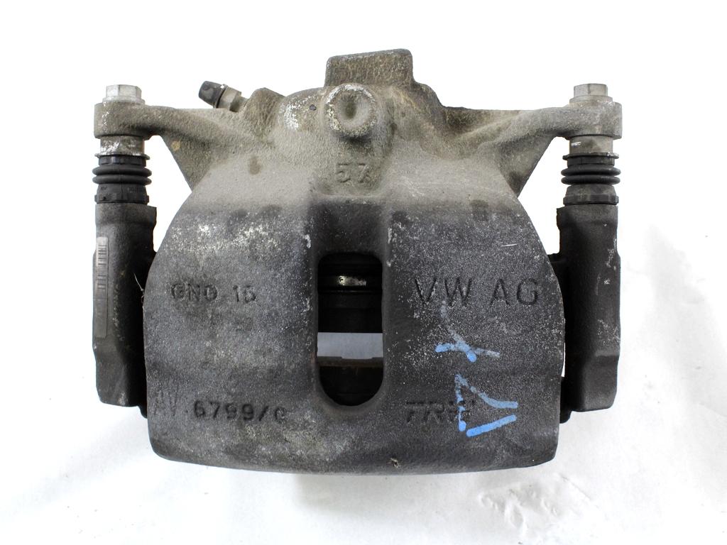 SPREDNJE DESNE ZAVORNE CELJUSTI  OEM N. 8V0615124 ORIGINAL REZERVNI DEL AUDI A3 MK3R 8V 8V1 8VK 8VS 8VM 8V7 8VE 3P/5P/CABRIO (2016 -2020)DIESEL LETNIK 2018