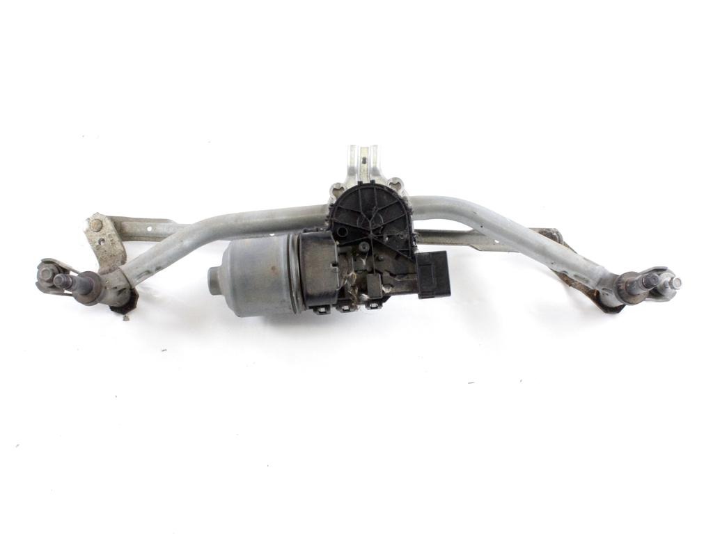 MOTORCEK PREDNJIH BRISALCEV OEM N. 9673222580 ORIGINAL REZERVNI DEL PEUGEOT 208 CA CC MK1 (2012 -2019) DIESEL LETNIK 2015