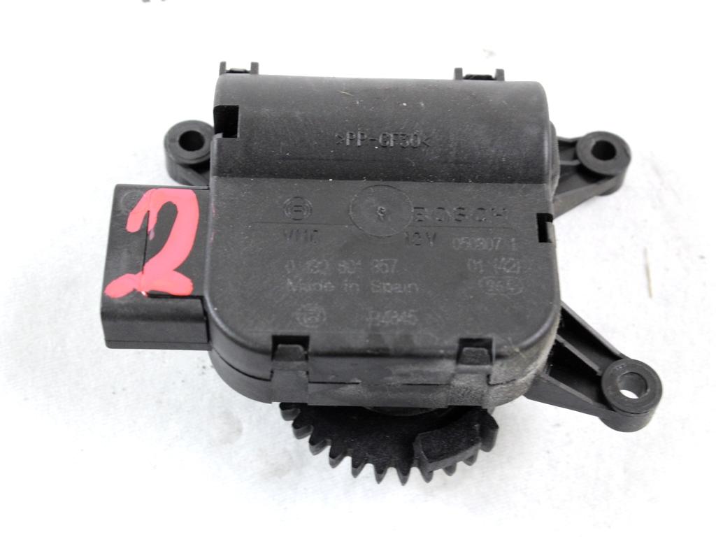 MOTORCEK OGREVANJA OEM N. 132801357 ORIGINAL REZERVNI DEL VOLKSWAGEN POLO 9N R (2005 - 10/2009) DIESEL LETNIK 2007