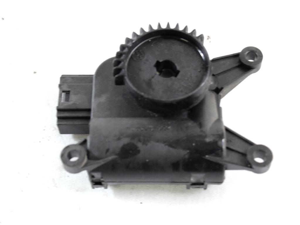 MOTORCEK OGREVANJA OEM N. 132801357 ORIGINAL REZERVNI DEL VOLKSWAGEN POLO 9N R (2005 - 10/2009) DIESEL LETNIK 2007