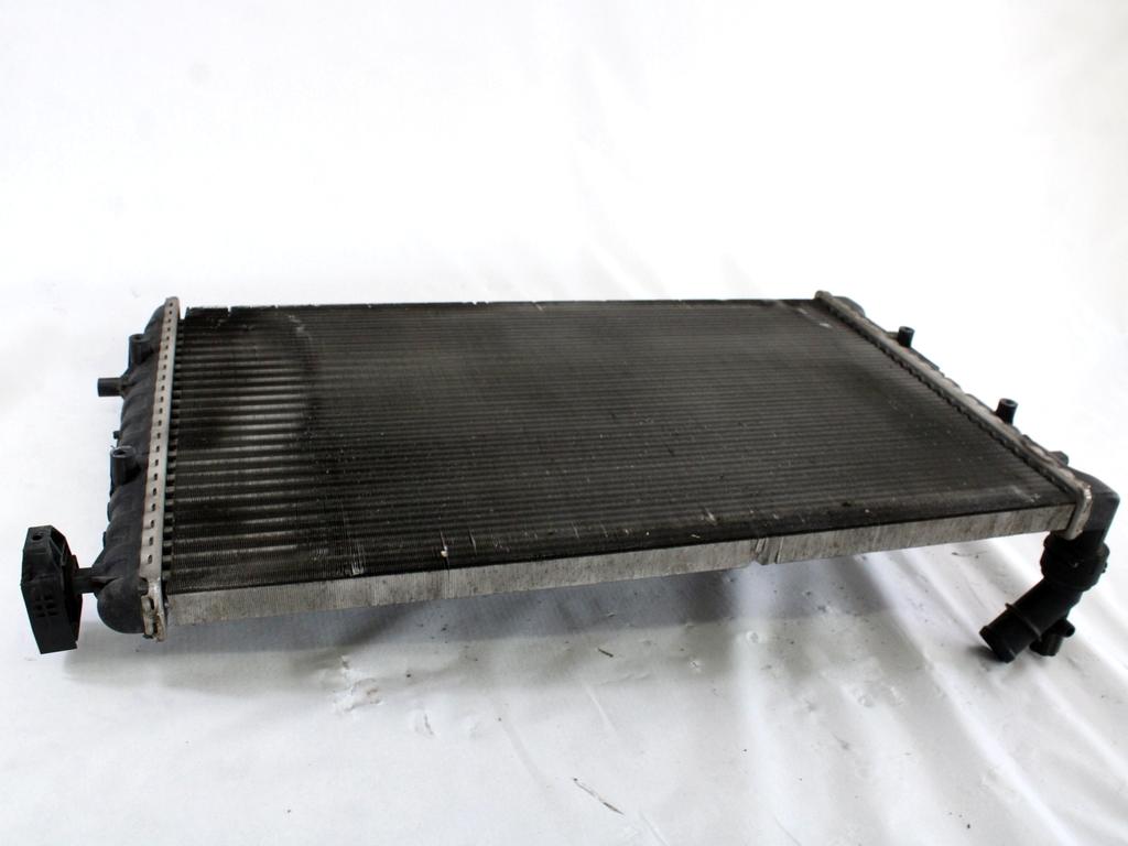 RADIATOR VODE OEM N. 8MK376717701 ORIGINAL REZERVNI DEL VOLKSWAGEN POLO 9N R (2005 - 10/2009) DIESEL LETNIK 2007